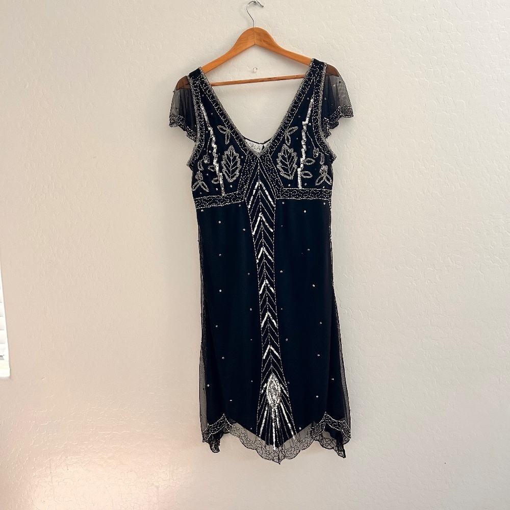 Scala Vintage Black Beaded Dress Short Sleeve Sequin V-Neck Size 6